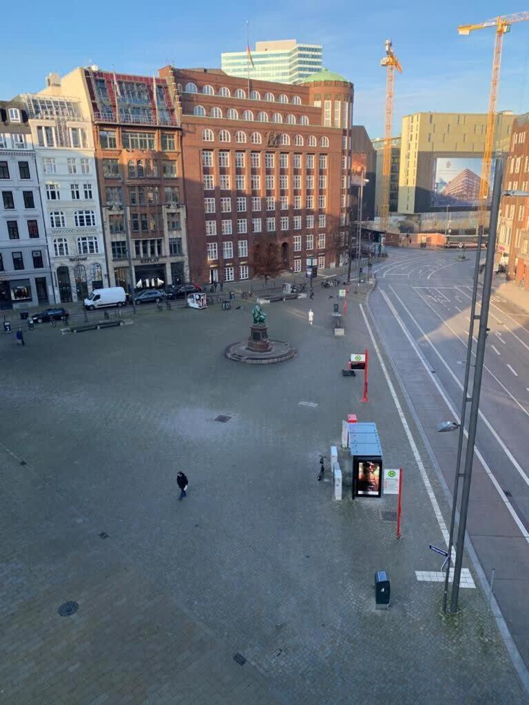 Hamburger Perle Am Gaensemarkt Und Binnenalster Bagian luar foto