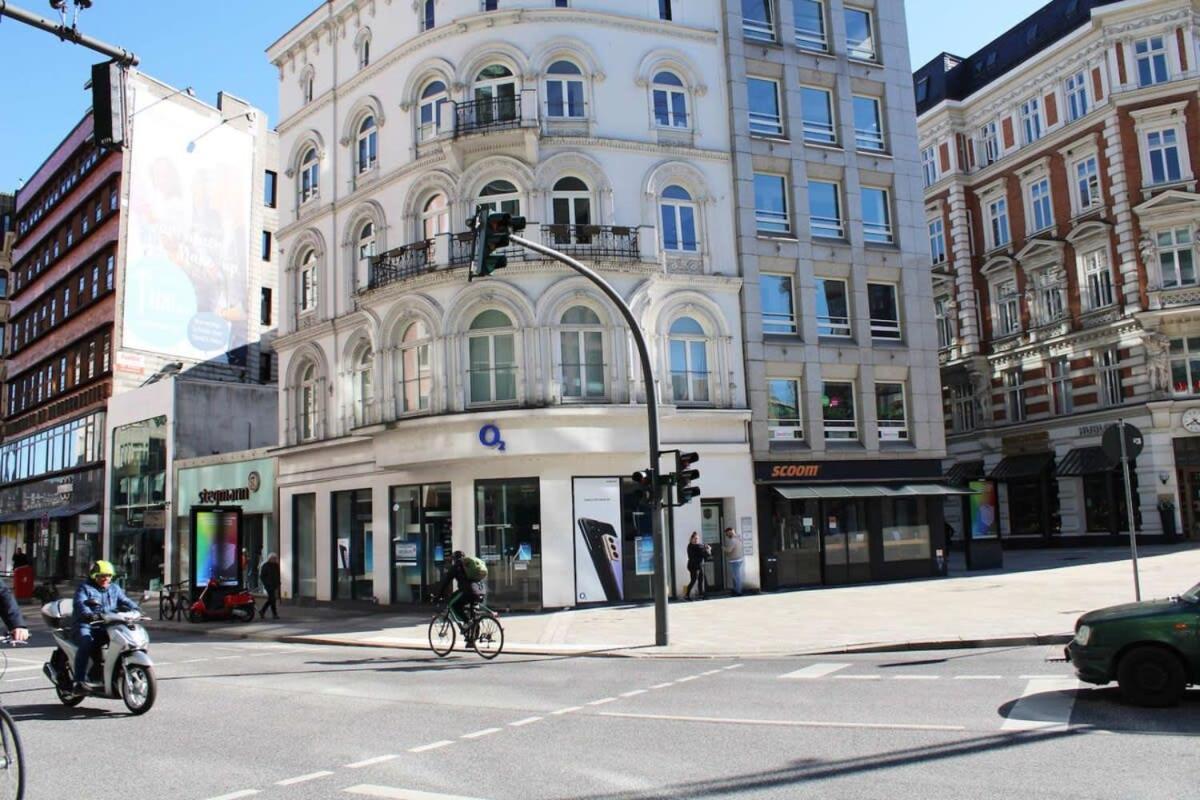 Hamburger Perle Am Gaensemarkt Und Binnenalster Bagian luar foto